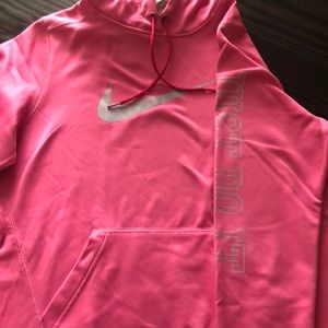 Nike therma-fit sweatshirt